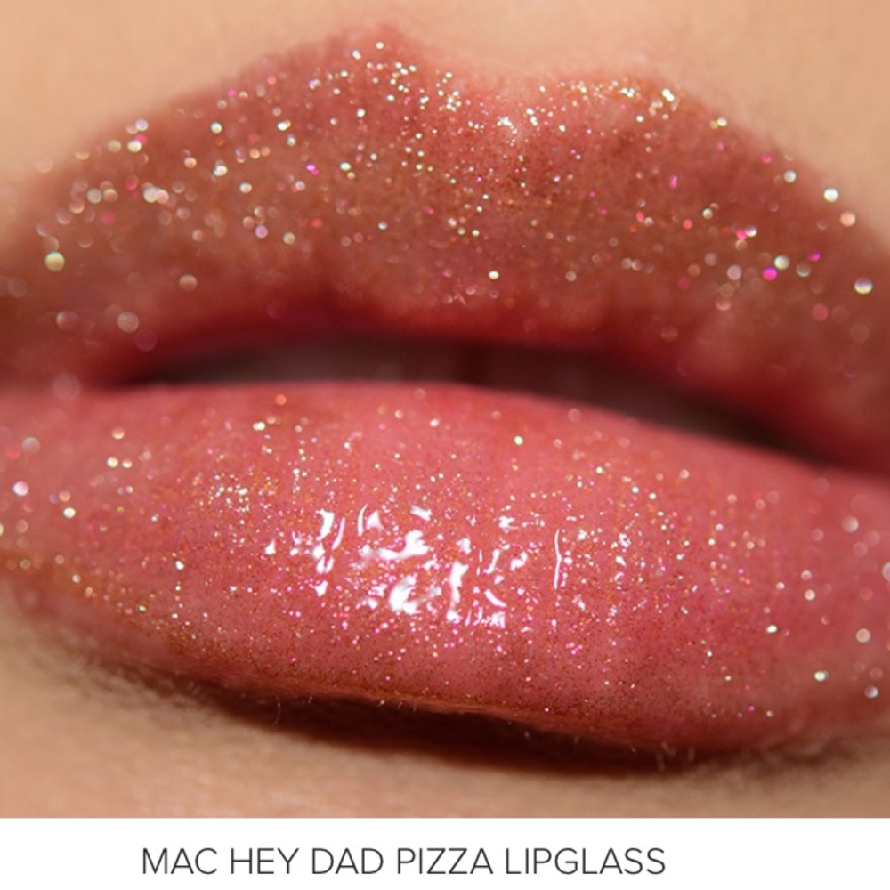 ✨MAC X SELENA HEY DAD PIZZA LIPGLAS…✨